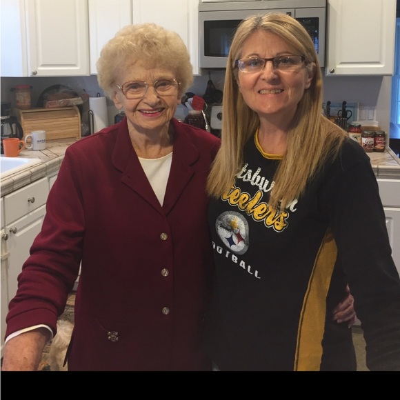 Meet your Posher - Picture 2 of 2